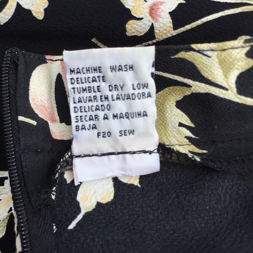 Bicé Flower Skirt 🌷🌷 - Picture 6 of 7